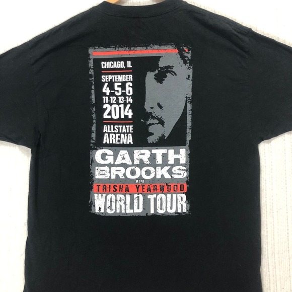 Garth Brooks World Tour T-Shirt Chicago Concert Graphic‎ Tee Hanes Men's Size XL - Picture 1 of 7